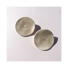 Load image into Gallery viewer, Taíno studs (MÁS COLORES DISPONIBLES)

